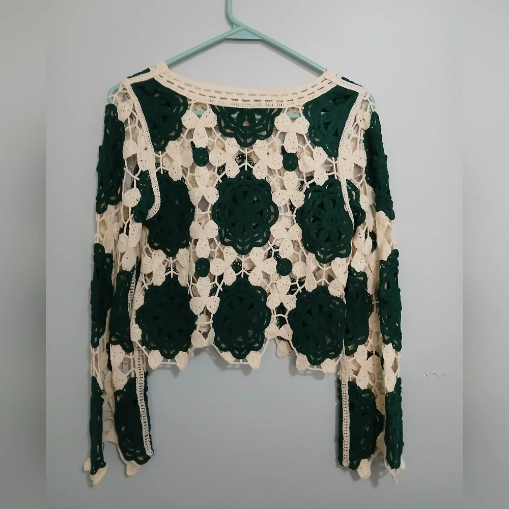 Rebellion Crochet Floral Lace Long-Sleeve Top - Cream and Dark Green - Picture 2 of 4